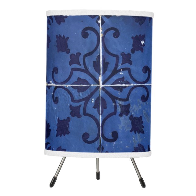 Portuguese Tiles - Azulejo Blue Floral Leaf Design Tripod Lamp (Front)