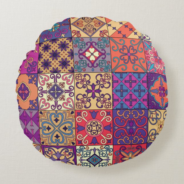 Portuguese Tiles Talavera Style Pattern Round Pillow (Front)