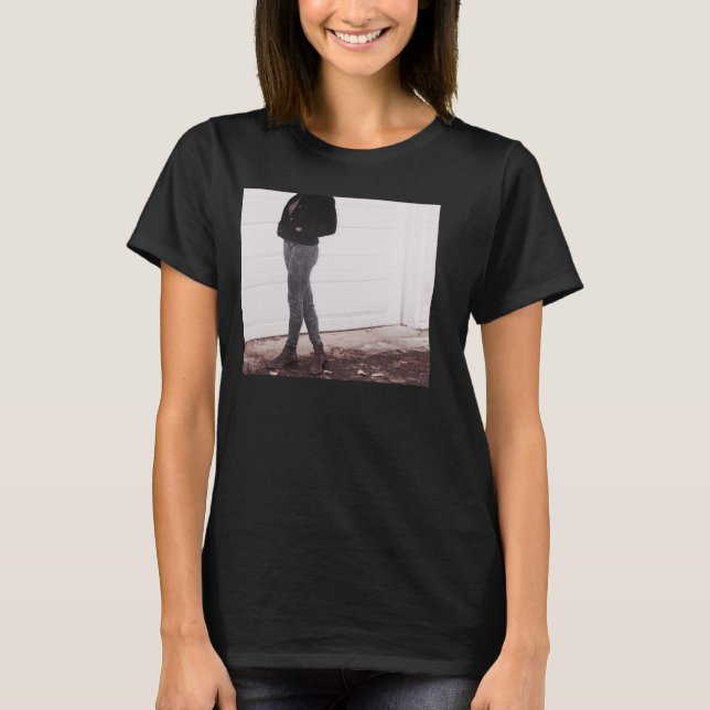 Pose T-Shirt (Front)