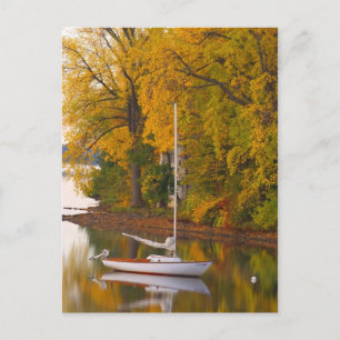 POST CARD   SAILBOAT  VERMONT