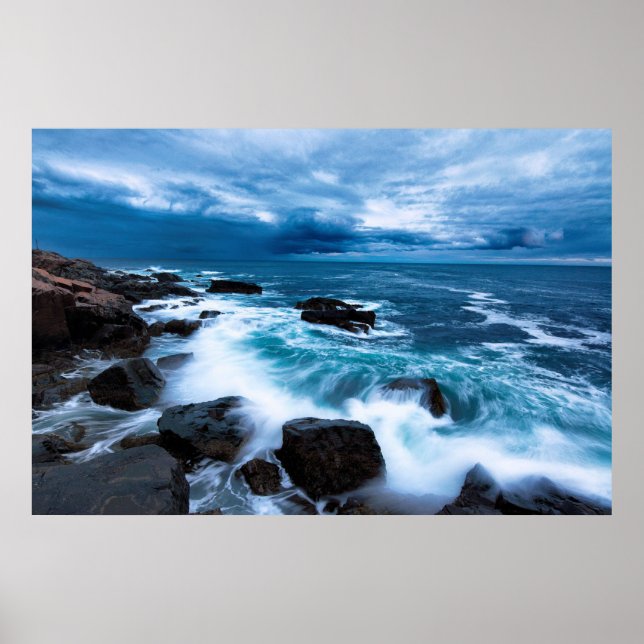 Poster - Ocean Waves Crashing on Rocky Shore (Front)