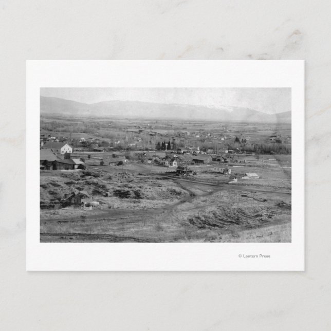 Prairie City, Oregon Birds Eye Town View Postcard (Front)