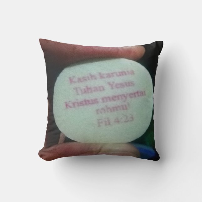 Prayer verses in the Bible Throw Pillow (Front)