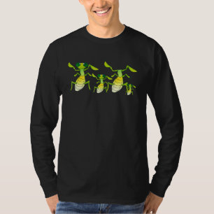 Praying Mantis Family Photo  Sarcastic Bug T-Shirt