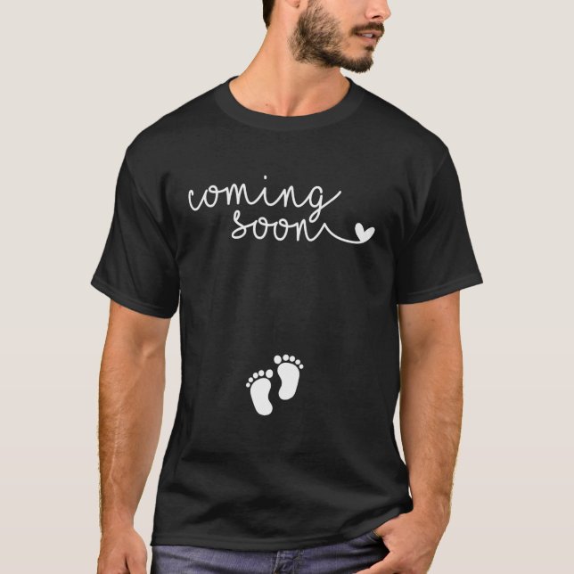 Pregnancy Announcement For Pregnant Mom To Be Comi T-Shirt (Front)