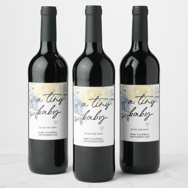 Pregnancy Baby Announcement Tiny Baby Mom To Be Wi Wine Label (Bottles)