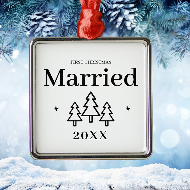 Premium First Christmas Married Keepsake Wedding Metal Ornament (Premium First Christmas Married Keepsake Wedding Metal Ornament)