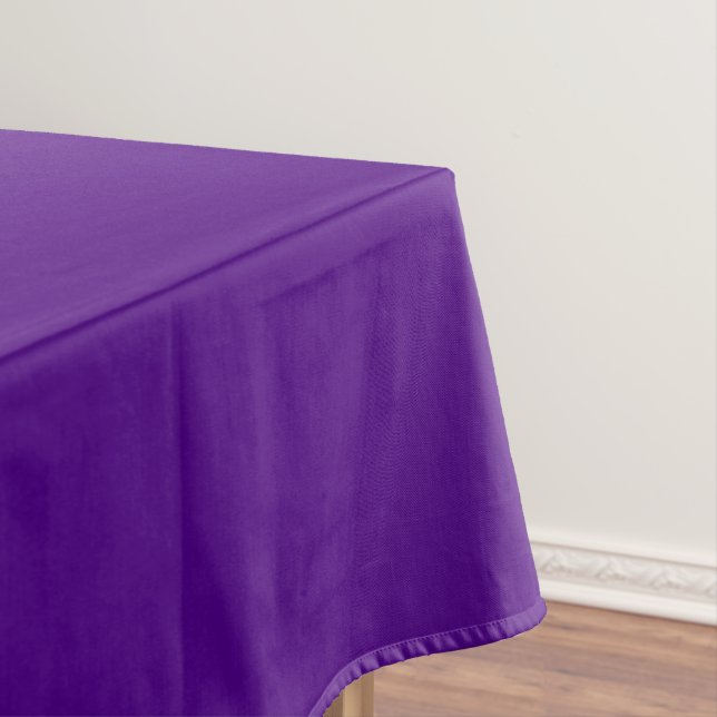 Premium Purple Tablecloth for Events (In Situ)