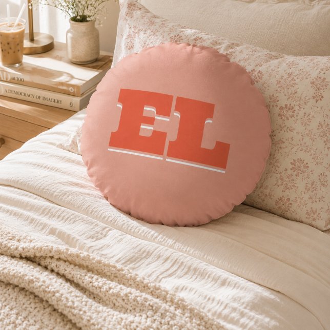 Preppy Collegiate Monogram Round Pillow (Preppy Collegiate Monogram Round Pillow)