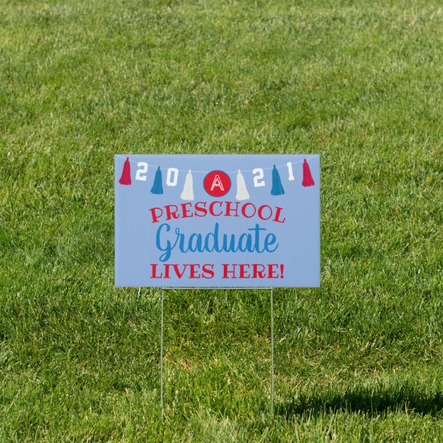 Preschool Kindergarten Graduate Yard Sign (Insitu)