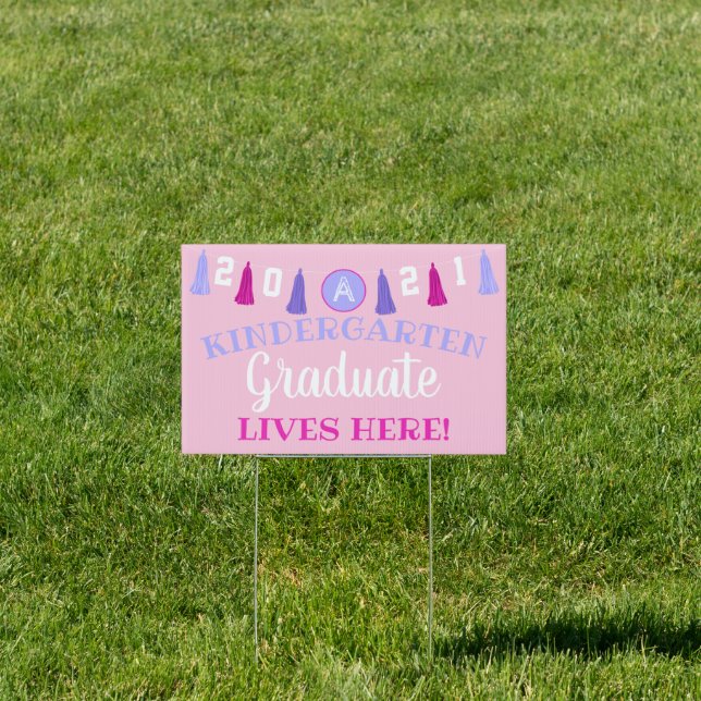 Preschool Kindergarten Graduate Yard Sign (Insitu)