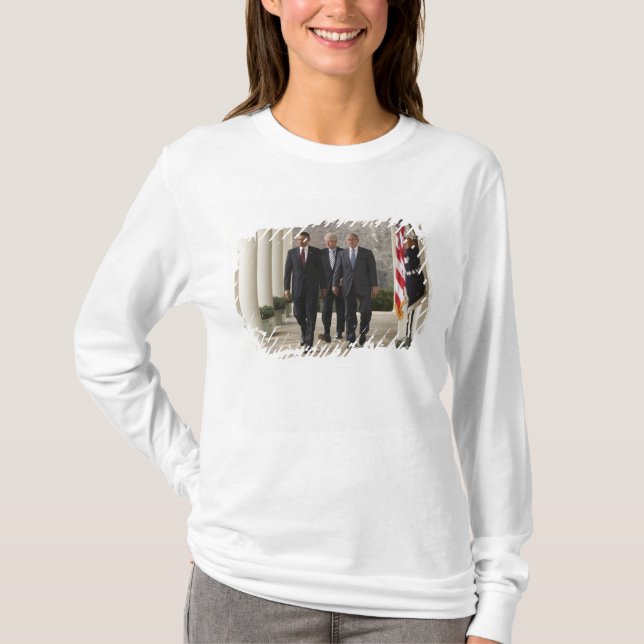 President Barack Obama and former presidents T-Shirt (Front)