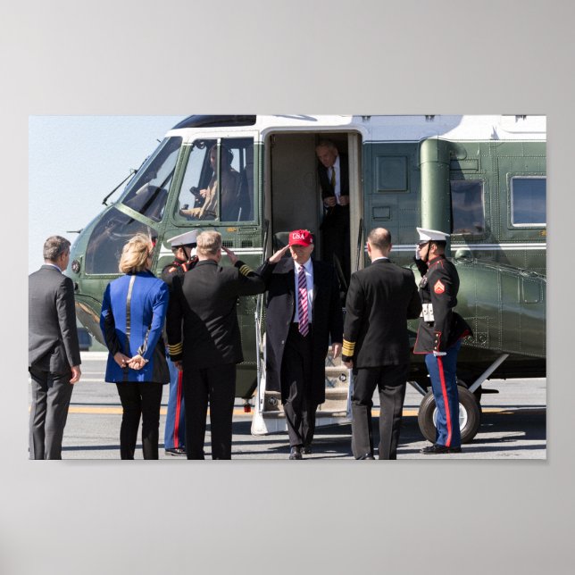 President Donald Trump Exits Marine One Poster (Front)