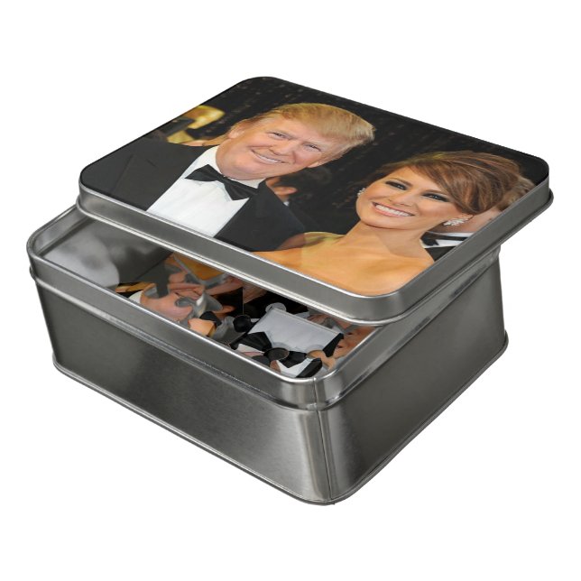 PRESIDENT DONALD TRUMP & MELANIA-2 JIGSAW PUZZLE (Lid Open)