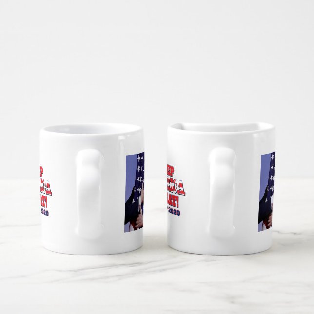 President Trump Hugs the USA Flag Coffee Mug Set (Handle)