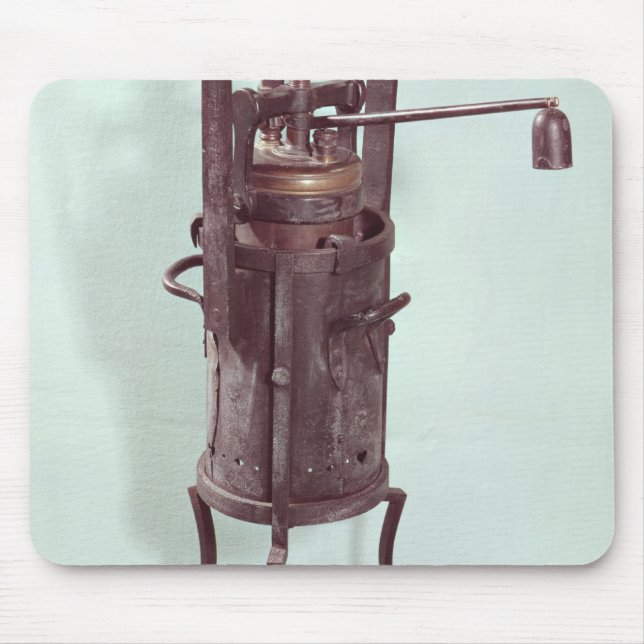 Pressure cooker invented by Denis Papin  1679 Mouse Pad (Front)