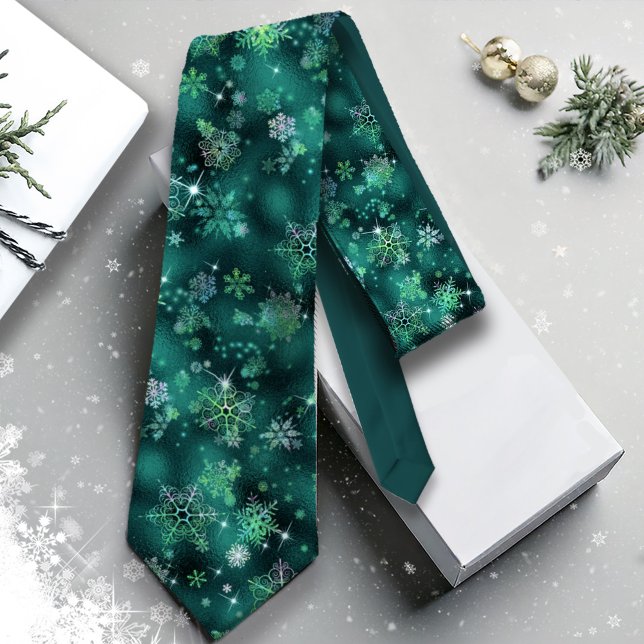 Prettiest Snowflakes Pattern Green ID846 Neck Tie (Creator Uploaded)
