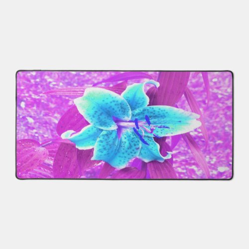 Pretty Aqua Blue Stargazer Lily on Purple Desk Mat