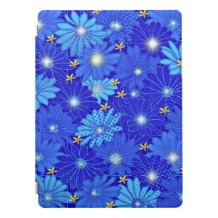 Pretty Blue Daisy Pattern iPad Pro Cover