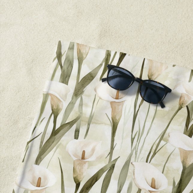 Pretty Calla Lilly Flowers Beach Towel (In Situ)