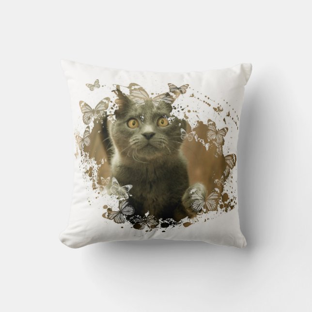 Pretty Cat Artwork Throw Pillow (Front)