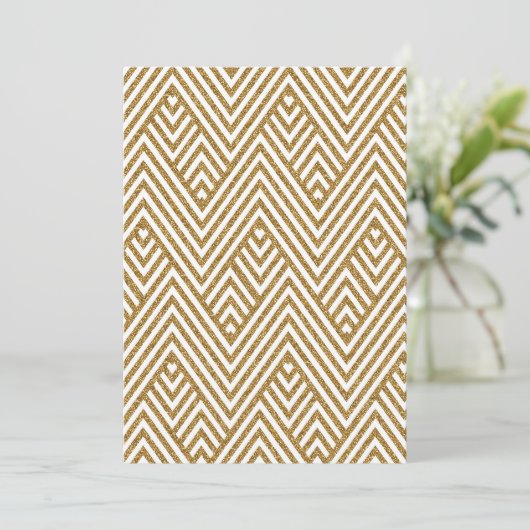 Pretty chevron zigzag diamond shapes pattern (Standing Front)