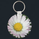 Pretty daisy keychain<br><div class="desc">Pretty daisy flower showing beautiuful petals.</div>
