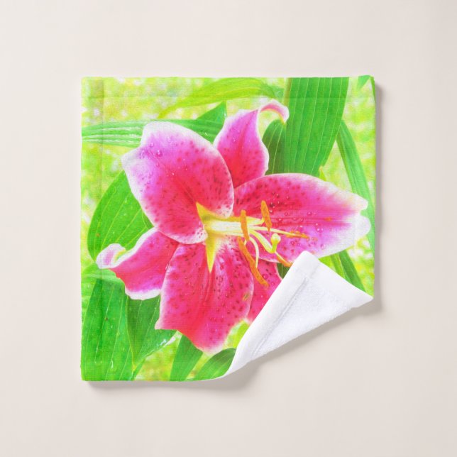 Pretty Deep Pink Stargazer Lily on Lime Green Wash Cloth (Wash Cloth)