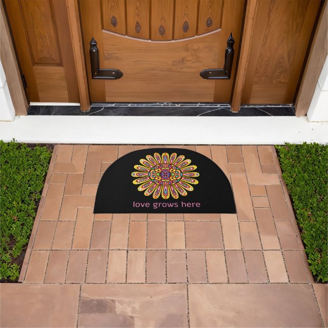 Pretty Doodle Daisy Mandela Doormat (Outdoor)