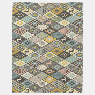 Pretty Ethnic Pattern Fleece Blanket