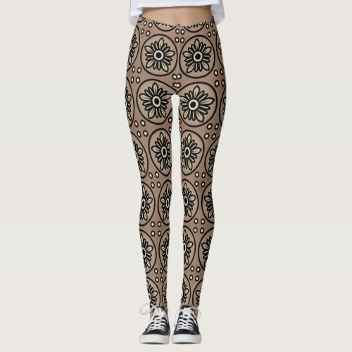 Pretty Flower pattern in Shades of Brown Leggings