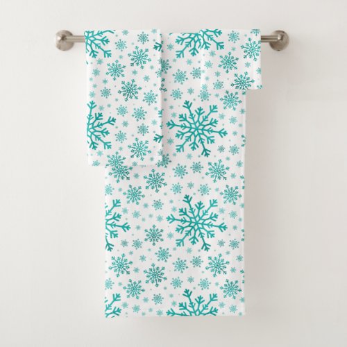 Pretty Green Christmas Snowflakes on Winter White Bath Towel Set
