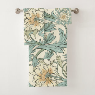 Pretty hand drawn floral Pastel coloring  Bath Towel Set