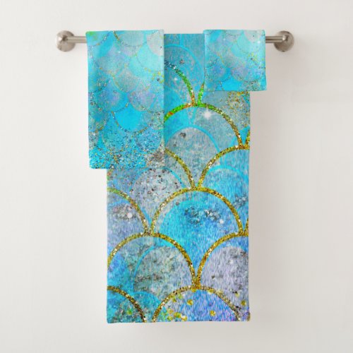 Pretty Iridescent Blue Shimmer Mermaid Scales Bath Towel Set