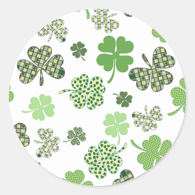 Pretty Irish White and Green Clovers Classic Round Sticker (Front)