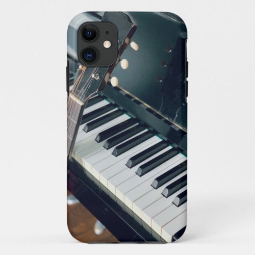 Pretty Piano Design iPhone 11 Case