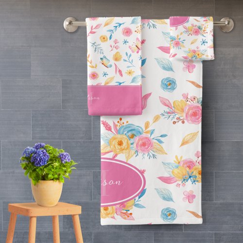 Pretty Pink Floral Pattern Monogrammed Bathroom Bath Towel Set
