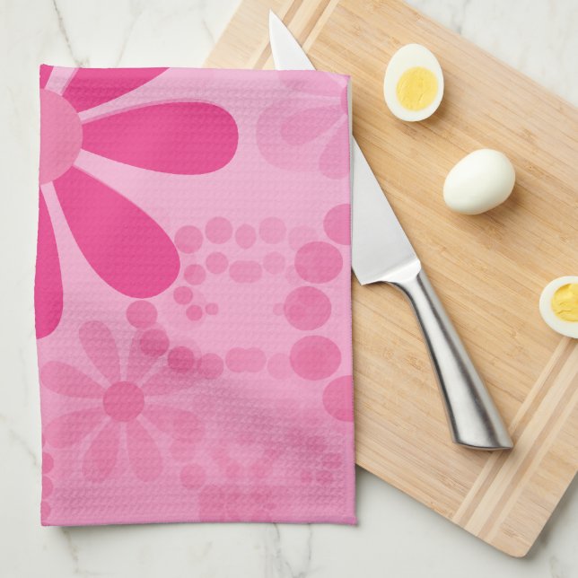 Pretty Pink Flowers Cute Retro Daisy Pattern Kitchen Towel (Quarter Fold)