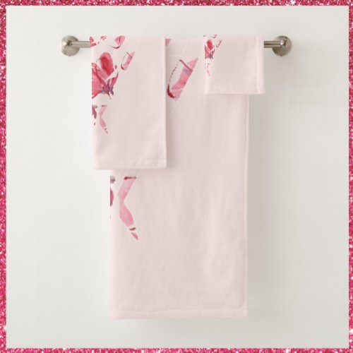 Pretty Pink Love Floral Heart Bath Towel Set