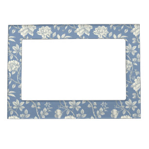 Pretty Romantic Blue Cream Flowers   Magnetic Frame