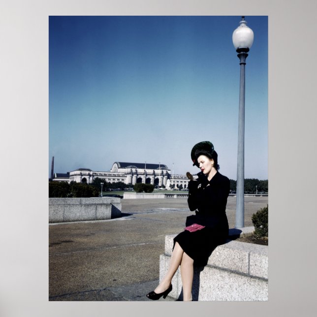 Pretty Woman, 1943 Poster (Front)