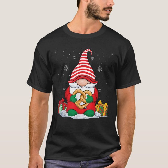 Pretzel Christmas Gnomes Cute Pretzel Lover Men Wo T-Shirt (Front)