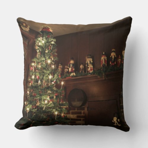 Primitive Colonial Country Christmas Holiday Throw Pillow