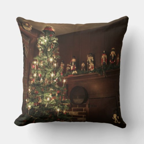 Primitive Colonial Country Christmas Holiday Throw Pillow