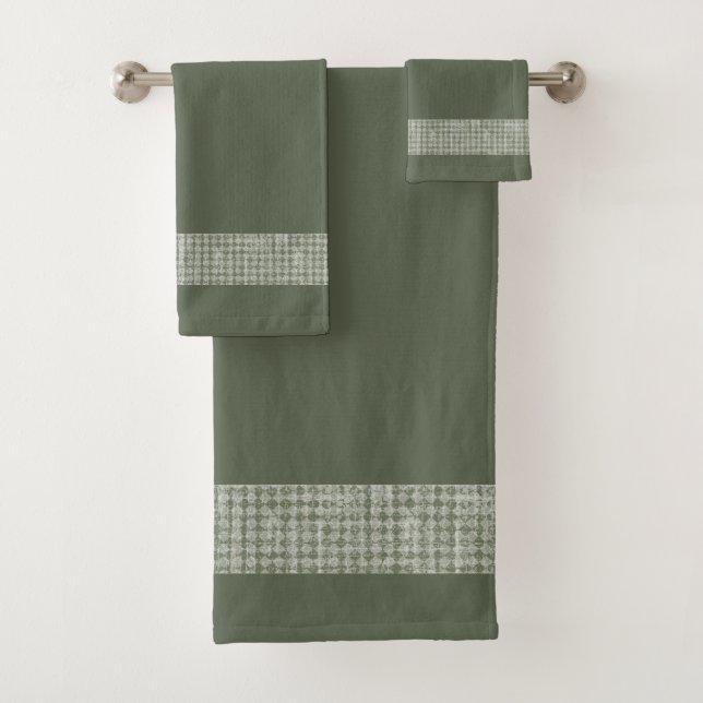 Primitive Country Olive Green Diamond Check Border Bath Towel Set (Insitu)