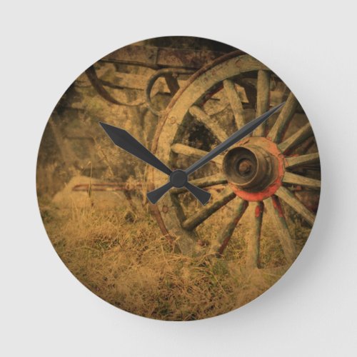 Primitive Rustic Western Country Wagon Wheel Round Clock