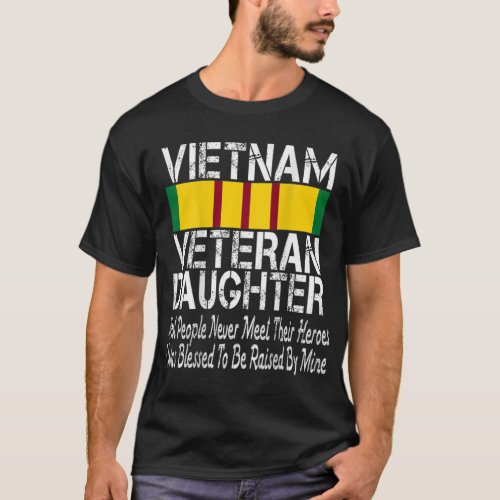 Print on Back Vintage Proud Vietnam Veteran Daught T_Shirt