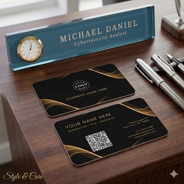 Professional Black Gold Identity Business Card (Professional Black Gold Identity Business Card)