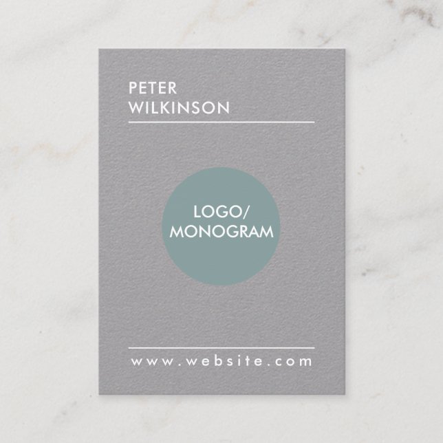 Professional minimalist style business card (Front)