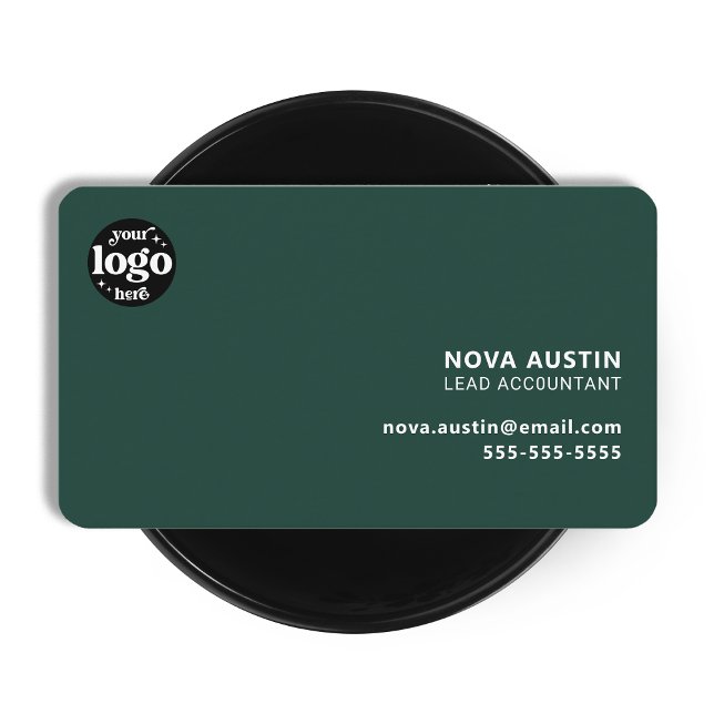 Professional Simple Green Minimal Design With Logo Business Card (Creator Uploaded)